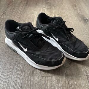 Nike Air Max Black and White